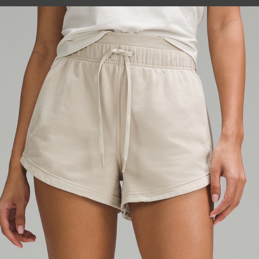 Lululemon Inner Glow Shorts Beige 3”